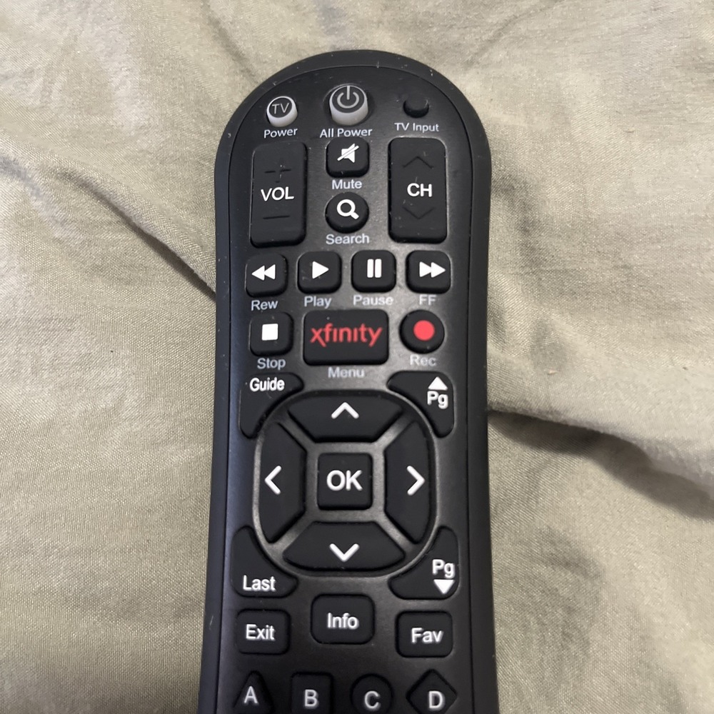 Xfinity XR2 Remote Control Tested - Picture 2 of 4